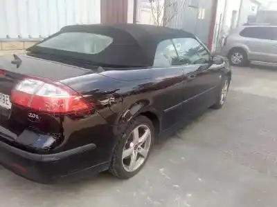 Sloopvoertuig saab 9-3 cabrio 2.0 t vector van het jaar 2004 aangedreven b207l