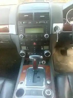 Verschrottungsfahrzeug volkswagen touareg (7la) tdi r5 des jahres 2004 angetrieben bac