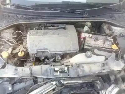 Veicolo di demolizione renault clio iii exception dell'anno 2009 alimentato d4f740