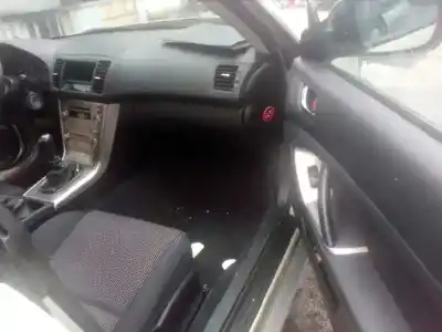 Здавання транспортного засобу subaru legacy familiar/outback b13 (bp) 2.5i outback року 2005 потужний ej25