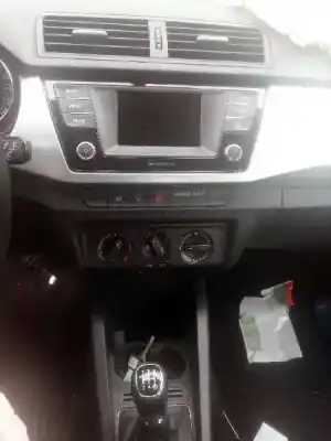 Veicolo di demolizione skoda fabia style dell'anno 2016 alimentato chyc