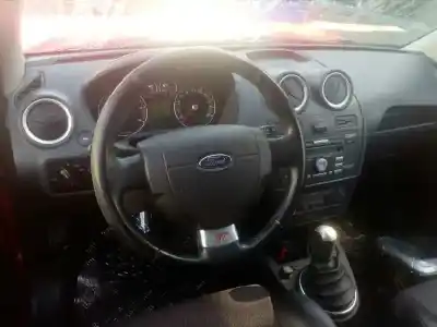 Vehicul casat ford fiesta (cbk) ambiente al anului 2006 alimentat hhjb