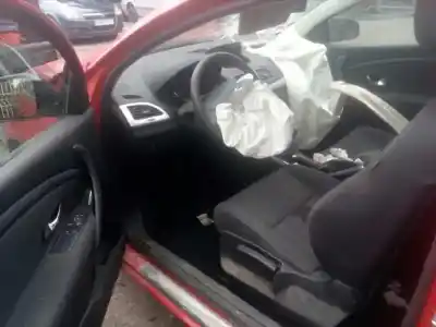 Hurda Aracı renault megane iii coupe dynamique yılın 2012 güçlü k4m858