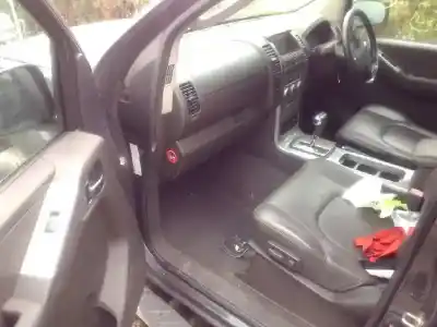 Véhicule à la ferraille nissan navara pick-up (d40m) double cab xe 4x4 de l'année 2007 alimenté yd25ddti