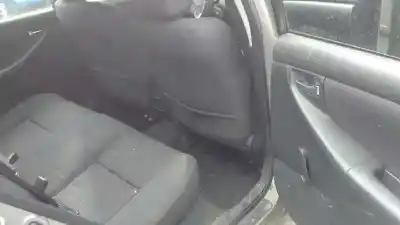 Veículo de Sucata toyota corolla (_e12_) 2.0 d-4d (cde120r_ cde120l_) do ano 2003 alimentado 1cdftv