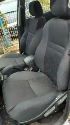 Veículo de Sucata toyota corolla (_e12_) 2.0 d-4d (cde120r_ cde120l_) do ano 2003 alimentado 1cdftv