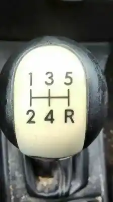 Veículo de Sucata toyota corolla (_e12_) 2.0 d-4d (cde120r_ cde120l_) do ano 2003 alimentado 1cdftv