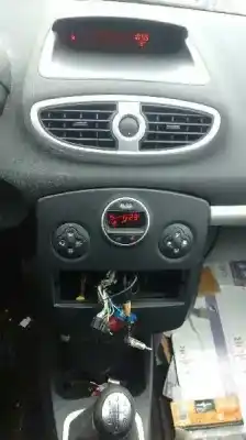 Scrapping Vehicle renault clio iii dynamique of the year 2007 powered k4j780