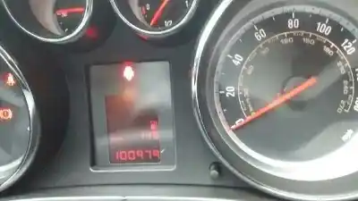 Verschrottungsfahrzeug opel insignia berlina cosmo des jahres 2009 angetrieben a20dth