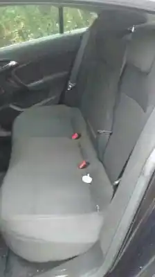 Verschrottungsfahrzeug opel insignia berlina cosmo des jahres 2009 angetrieben a20dth