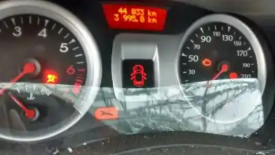 Veículo de Sucata renault clio iii yahoo do ano 2012 alimentado d4f740