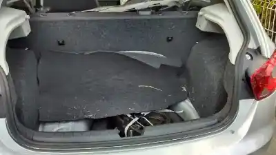 Veículo de Sucata seat ibiza (6j5) reference do ano 2013 alimentado cbza
