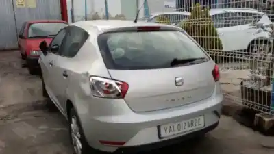 Veículo de Sucata seat ibiza (6j5) reference do ano 2013 alimentado cbza