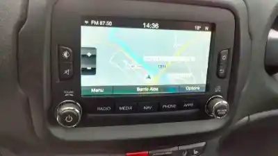 Veículo de Sucata jeep renegade trailhawk 4wd do ano 2016 alimentado m768