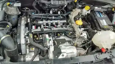 Veículo de Sucata jeep renegade trailhawk 4wd do ano 2016 alimentado m768