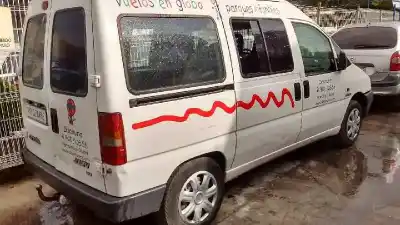 Veículo de Sucata citroen jumpy hdi110 club combi (7 sitze) do ano 2000 alimentado rhz