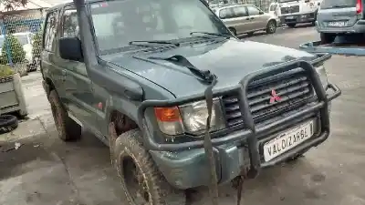 Veicolo di demolizione mitsubishi montero (v20/v40) 2500 td gl dell'anno 1995 alimentato 4d56