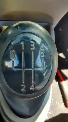 Veicolo di demolizione renault twingo acces dell'anno 2008 alimentato d7f800