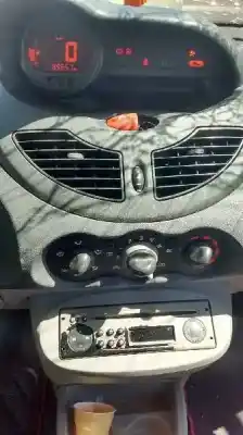 Veicolo di demolizione renault twingo acces dell'anno 2008 alimentato d7f800