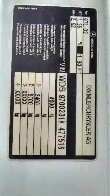 Véhicule à la ferraille mercedes-benz 817 4.2 de l'année 2000 alimenté 904911