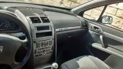 Vehicul casat peugeot 407 st confort al anului 2006 alimentat 9hz