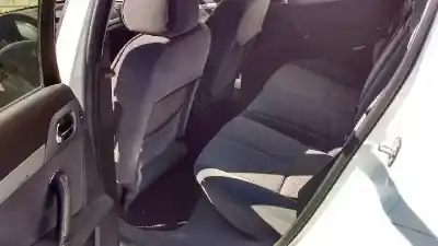 Vehicul casat peugeot 407 st confort al anului 2006 alimentat 9hz