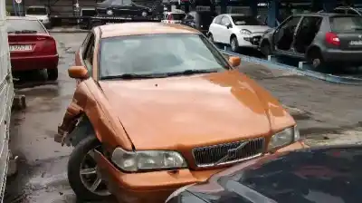 Veicolo di demolizione volvo c70 coupe 2.5 t / 2.4 t 193 cv / 142 kw dell'anno 2002 alimentato b5244t