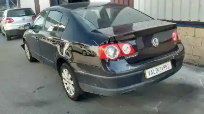 Véhicule à la ferraille volkswagen passat berlina (3c2) trendline de l'année 2007 alimenté bxe