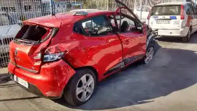 Vehicul casat renault clio iv dynamique al anului 2012 alimentat h4b400