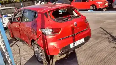 Vehicul casat renault clio iv dynamique al anului 2012 alimentat h4b400
