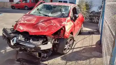 Vehicul casat renault clio iv dynamique al anului 2012 alimentat h4b400