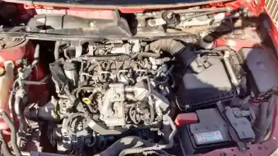 Sloopvoertuig toyota auris active van het jaar 2011 aangedreven 1ndtv