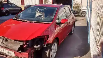 Sloopvoertuig toyota auris active van het jaar 2011 aangedreven 1ndtv