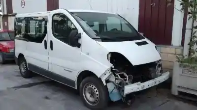 Veicolo di demolizione RENAULT TRAFIC COMBI (AB 4.01) 9 - plazas (L2H1) acristalado. Combi largo dell'anno 2007 alimentato M9R780