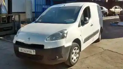 Здавання транспортного засобу peugeot partner kombi confort року 2013 потужний 9h06