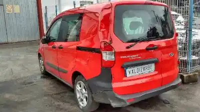 Vehículo de desguace ford transit courier kombi del año 2015 con motor xvcc