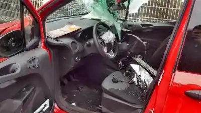 Vehículo de desguace ford transit courier kombi del año 2015 con motor xvcc