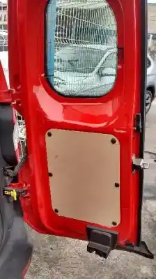 Vehículo de desguace ford transit courier kombi del año 2015 con motor xvcc