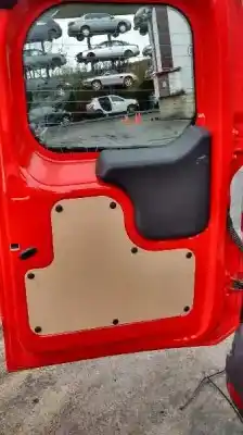 Vehículo de desguace ford transit courier kombi del año 2015 con motor xvcc