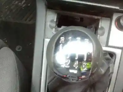 Véhicule à la ferraille opel vectra c berlina comfort de l'année 2004 alimenté z19dt