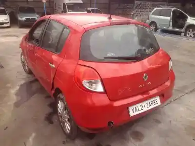 Veículo de Sucata renault clio iii 1.6 16v do ano 2009 alimentado k4m801