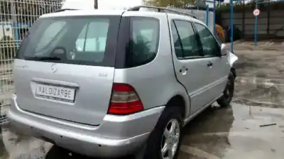 Здавання транспортного засобу mercedes-benz clase m (w163) 270 cdi (163.113) року 2000 потужний 612963