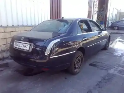 Véhicule à la ferraille lancia                                             thesis (115)                                                                                                                                                                                                                                               2.4 jtd emblema                                                                                                                                                                                                                                            de l'année 2003 alimenté 841c000