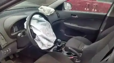 Veículo de Sucata hyundai i30 comfort do ano 2011 alimentado g4fa