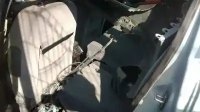 Veículo de Sucata peugeot 407 st confort do ano 2007 alimentado 9hz