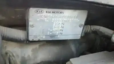 Véhicule à la ferraille kia sportage td de l'année 2000 alimenté re