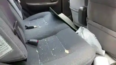 Véhicule à la ferraille kia sportage td de l'année 2000 alimenté re