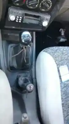 Véhicule à la ferraille kia sportage td de l'année 1999 alimenté re