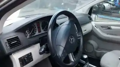 Veículo de Sucata mercedes-benz clase b (w245) 170 (245.232) do ano 2005 alimentado 266940