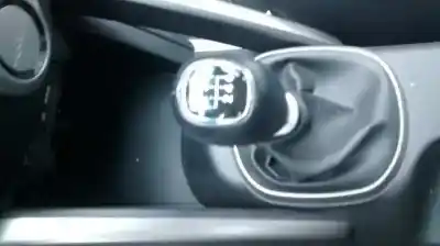 Veículo de Sucata hyundai veloster sport s do ano 2011 alimentado g4fd